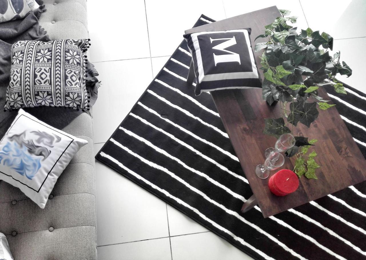 1Tebrau Premium Suites By 12Stay Johor Bahru Zewnętrze zdjęcie