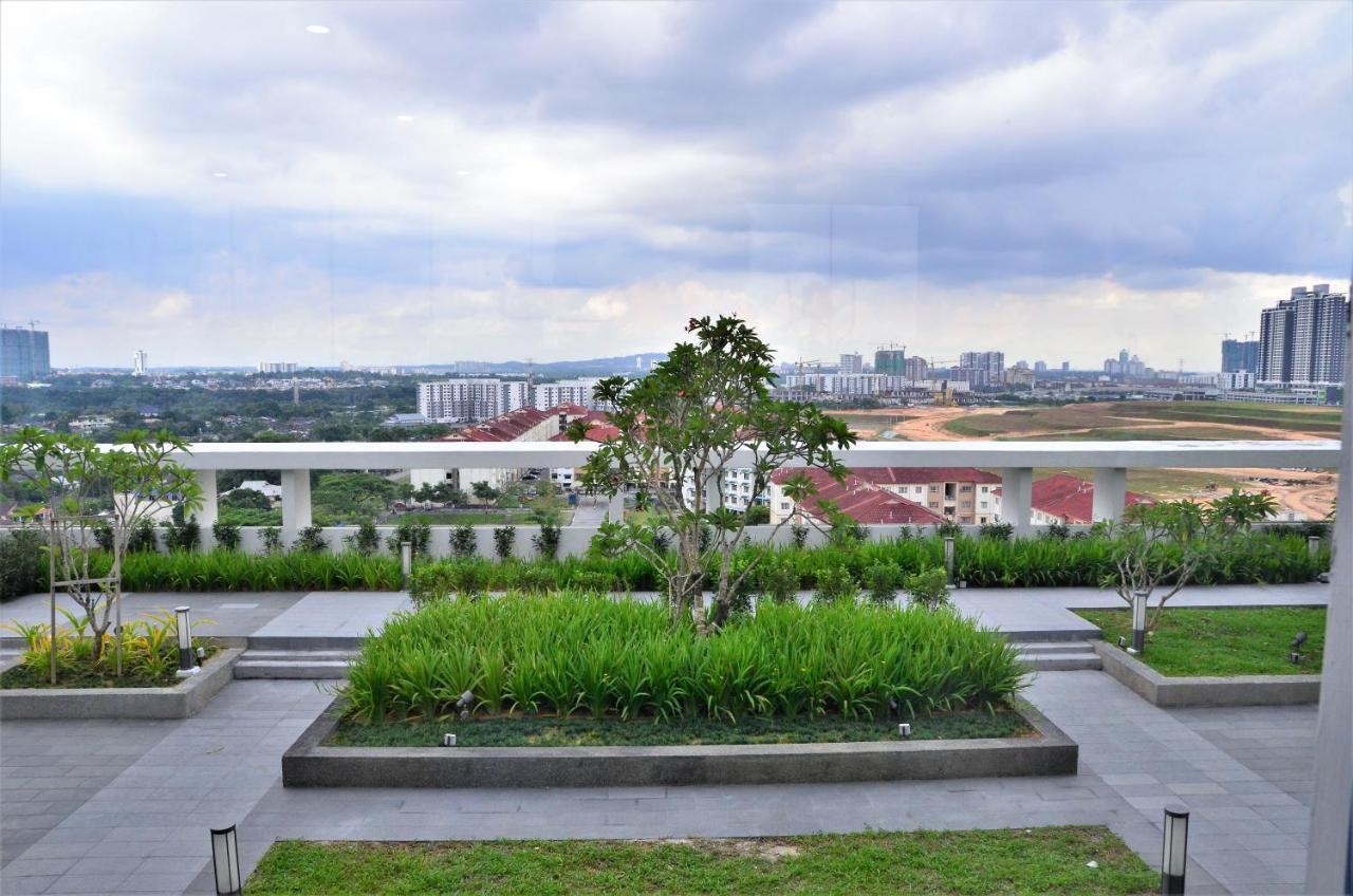1Tebrau Premium Suites By 12Stay Johor Bahru Zewnętrze zdjęcie