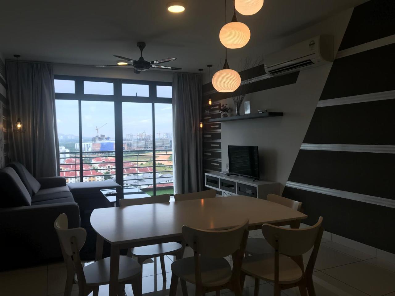 1Tebrau Premium Suites By 12Stay Johor Bahru Zewnętrze zdjęcie