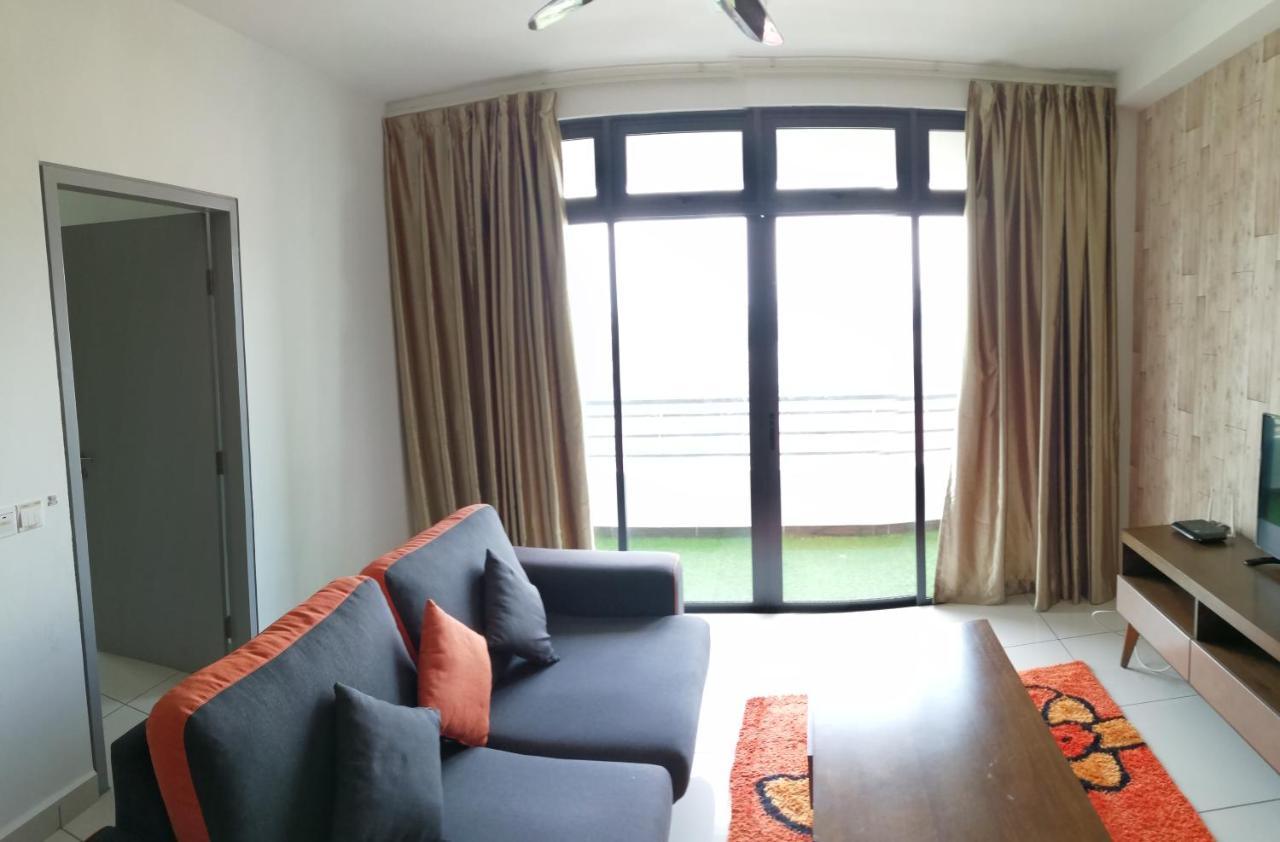 1Tebrau Premium Suites By 12Stay Johor Bahru Zewnętrze zdjęcie