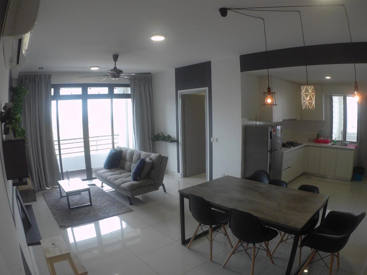 1Tebrau Premium Suites By 12Stay Johor Bahru Zewnętrze zdjęcie